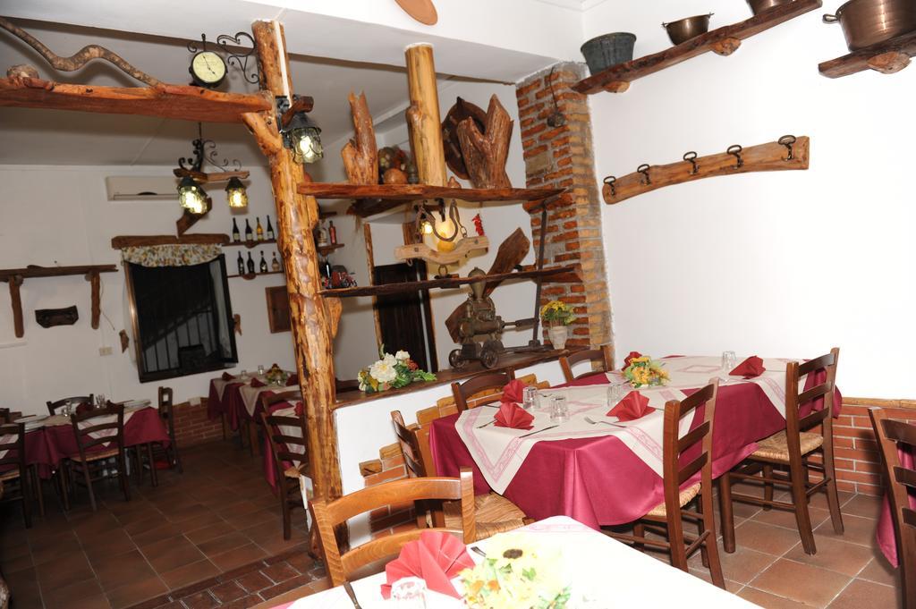 Al Fontanone Hotel Cecchina Exterior photo